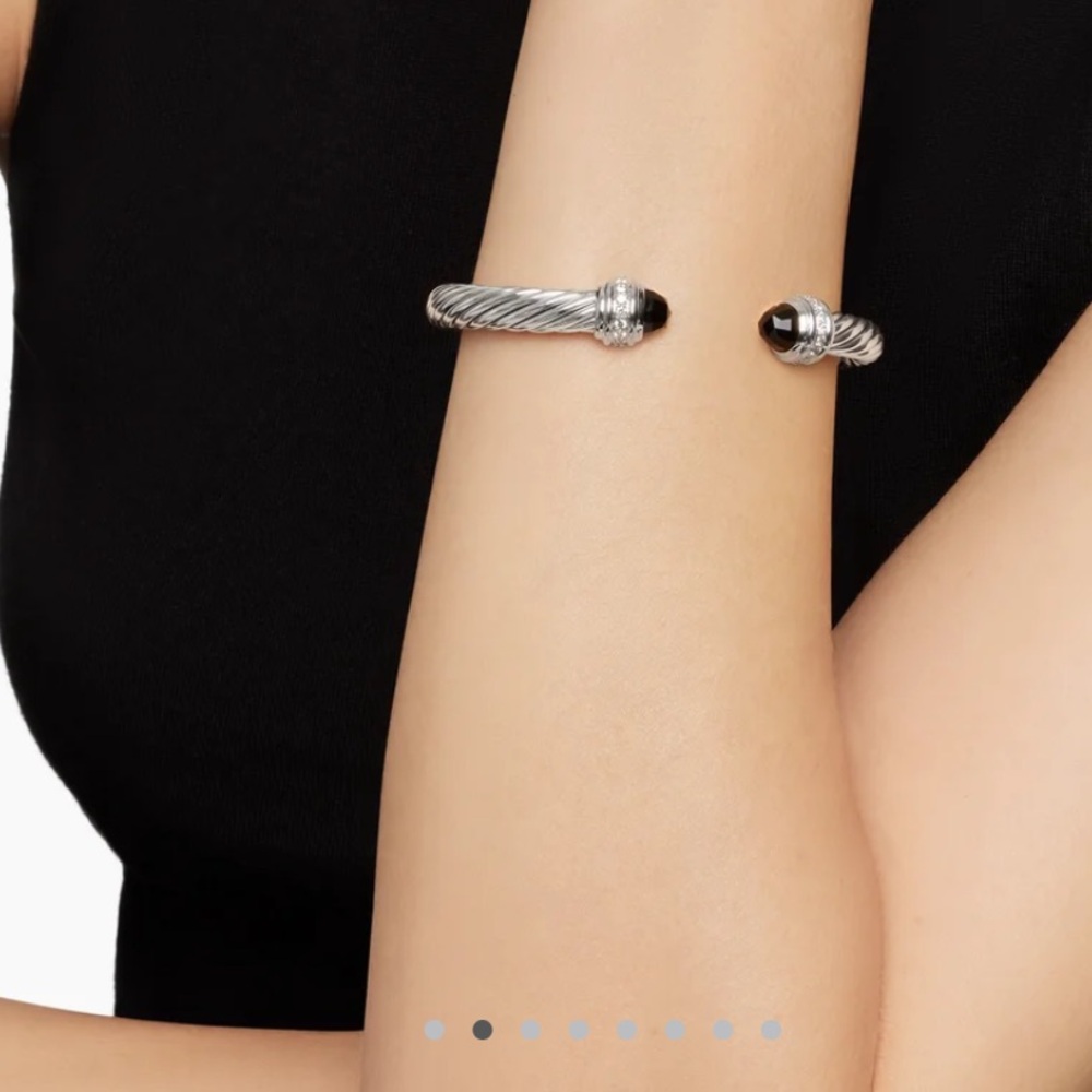 David Yurman Classic Cable Bracelet with Black Onyx and diamond accents - Picture 2 of 12